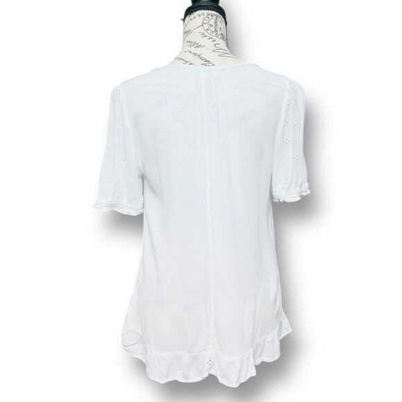 Sonoma S White Eyelet V-Neck Blouse Rayon Short Sleeve Ruffle Hem Boho Top - Picture 4 of 9
